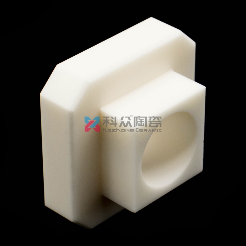 氧化鋁（lǚ）陶瓷零（líng）件